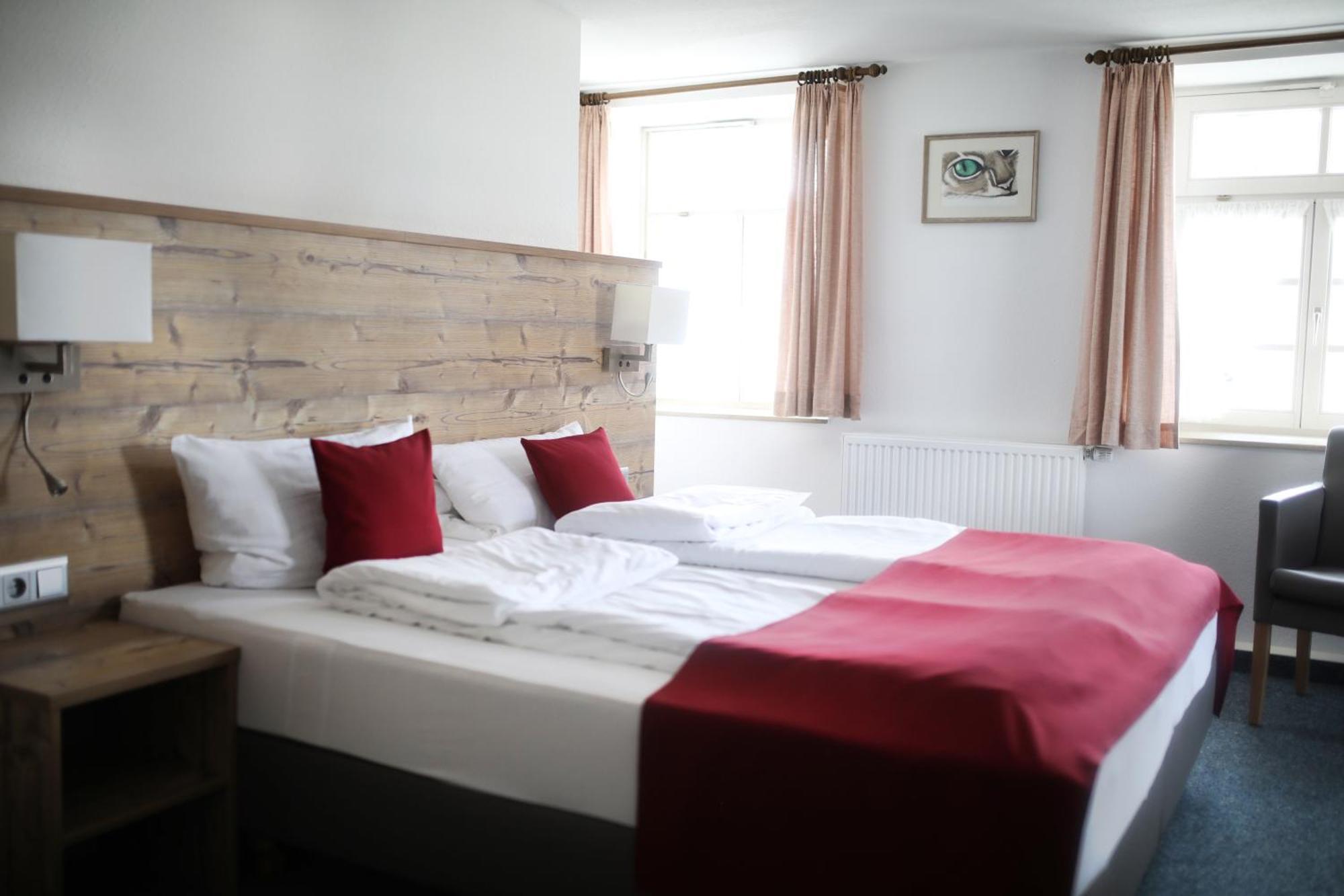 Gasthaus Hotel Zum Kreuz Stetten am Kalten Markt エクステリア 写真