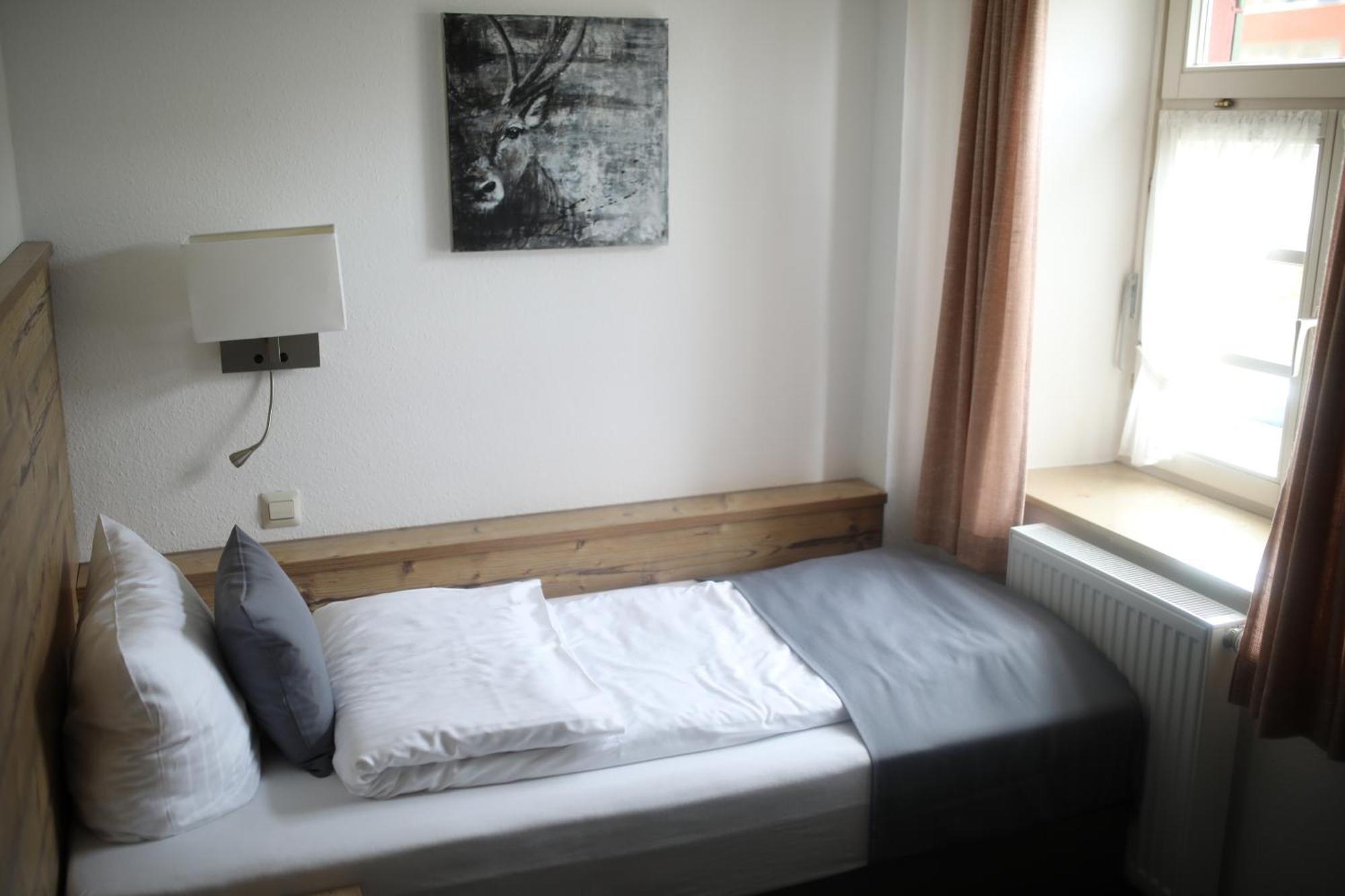 Gasthaus Hotel Zum Kreuz Stetten am Kalten Markt エクステリア 写真